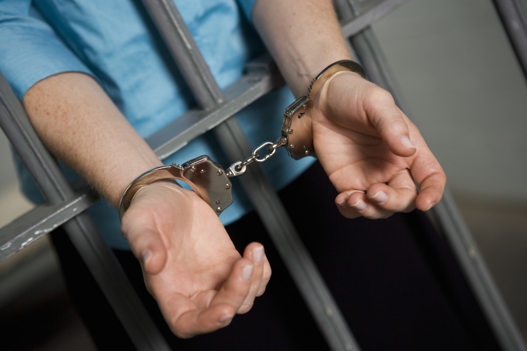 Административка и помещение под стражу